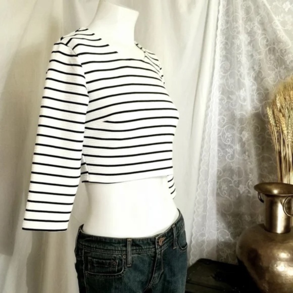 Dynamite Long Sleeve Cropped Striped Top - Picture 6 of 7